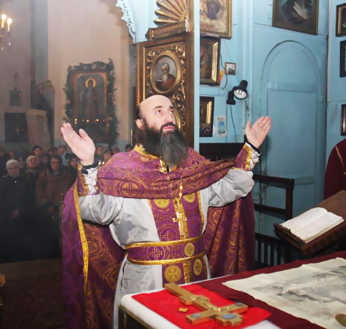 ვერც ერთი მოძღვარი ვერ ასცდება ბრძოლას, განსაცდელსა და გამობრძმედას, ისევე როგორც ვერც ერთი ფოლადი ვერ ასცდება ცეცხლში გამოხურვებას KARIBCHE